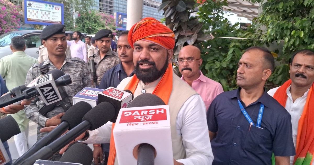 Samrat chaudhri ka tejsvwi par bda byan