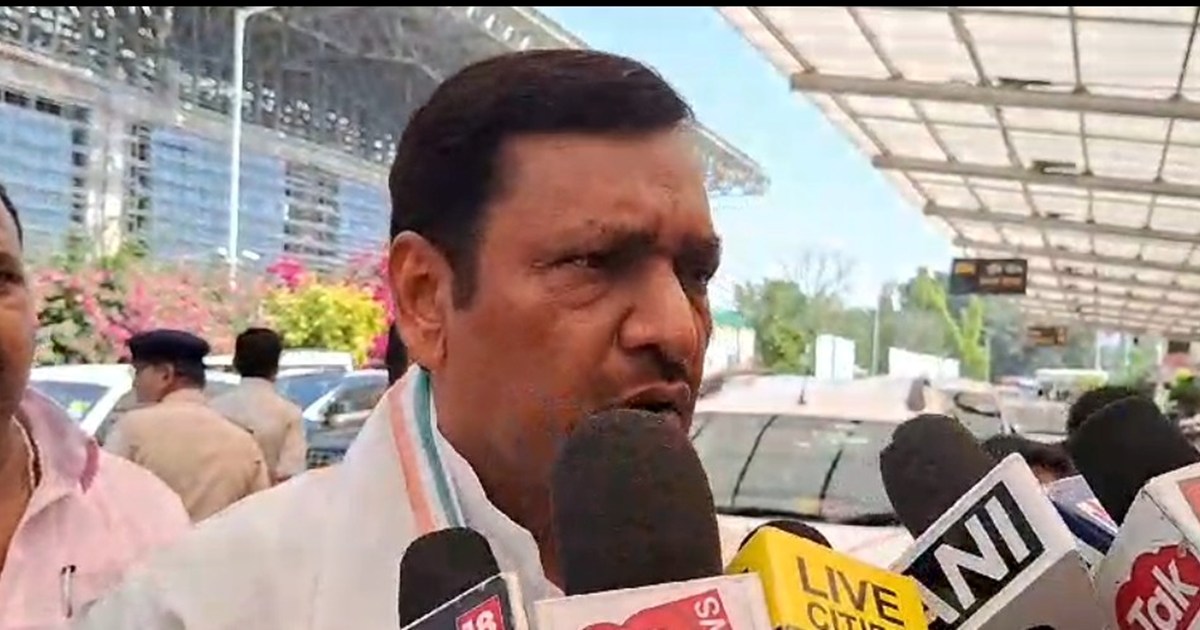 Congress neta akhilesh Singh ka bda byan