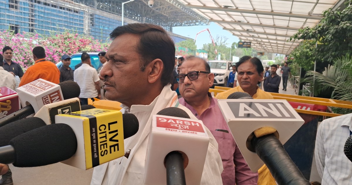 Congress adhyksh akhilesh Singh ka byan