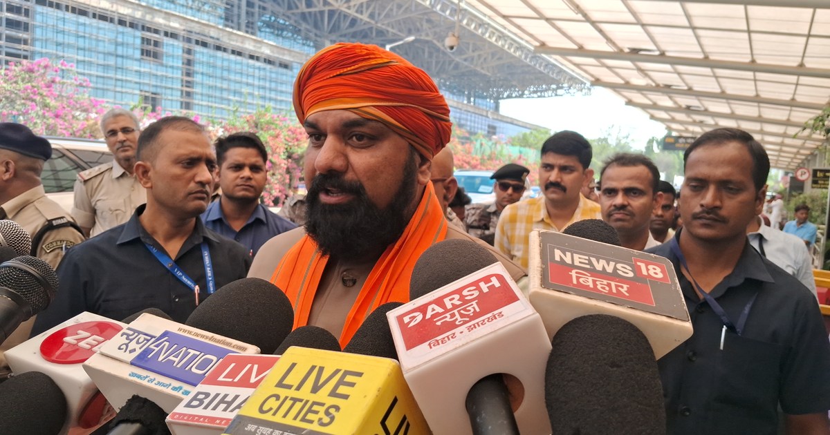 Vipksh htash hai samrat chaudhri