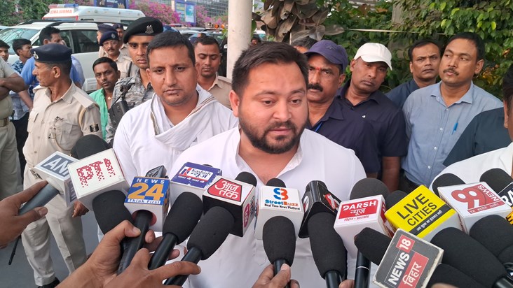 Tejsvwi ka jp ndda par Diya bda byan