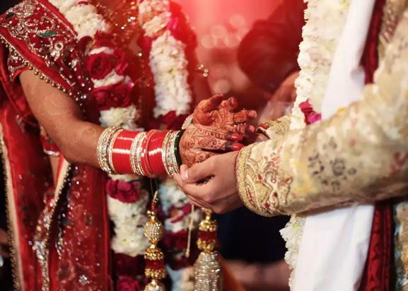 Amazing story of strange love, when saas love fell on her da Amazing story of strange love, when saas love fell on her da