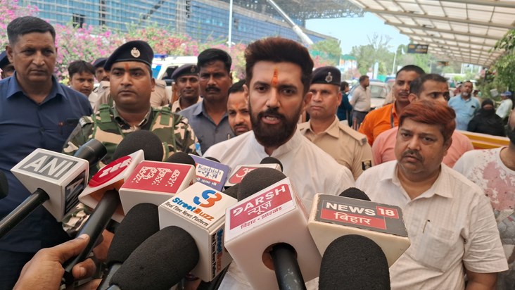 Chirag pasvaan mheshvr hjaari par lgaya aarop Chirag pasvaan mheshvr hjaari par lgaya aarop