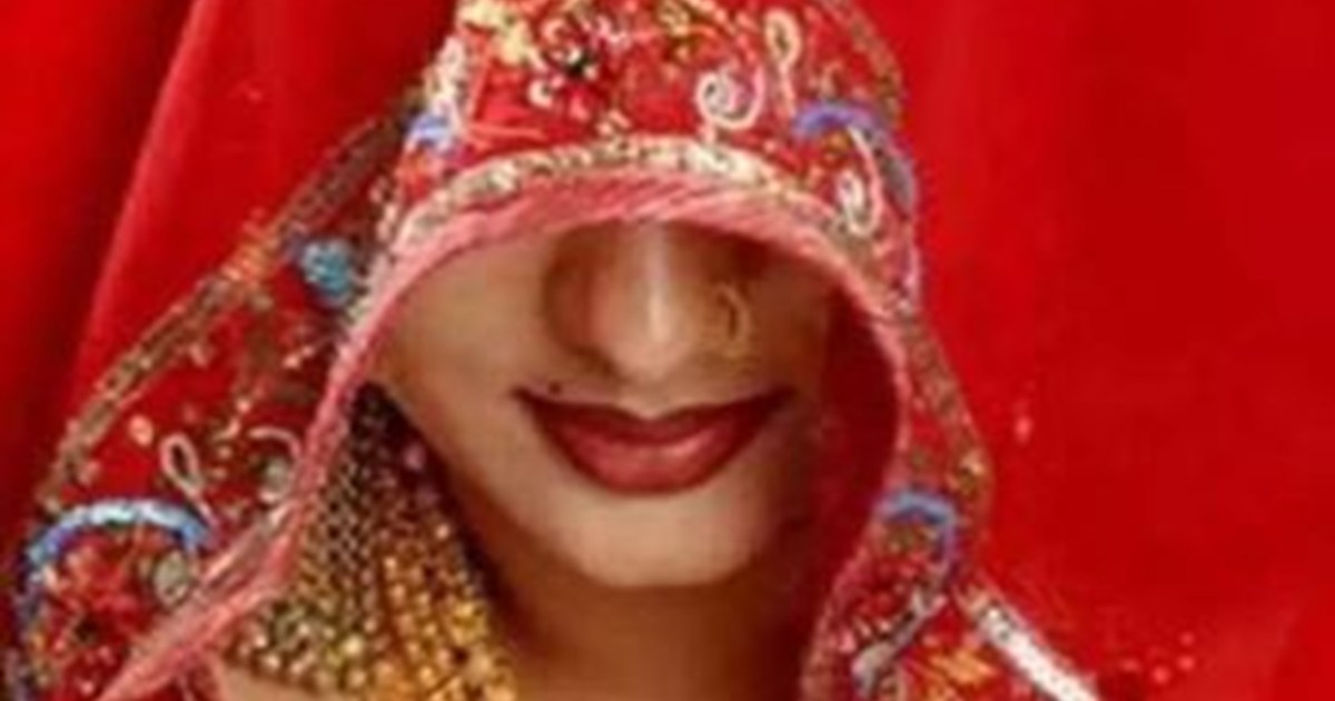 The bride kept waiting in the pavilion the whole night, the 