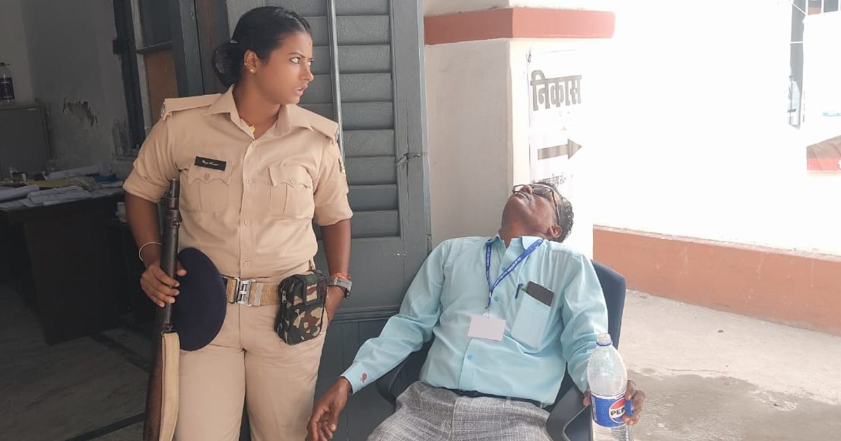 Effect of extreme heat during voting, polling worker suddenl