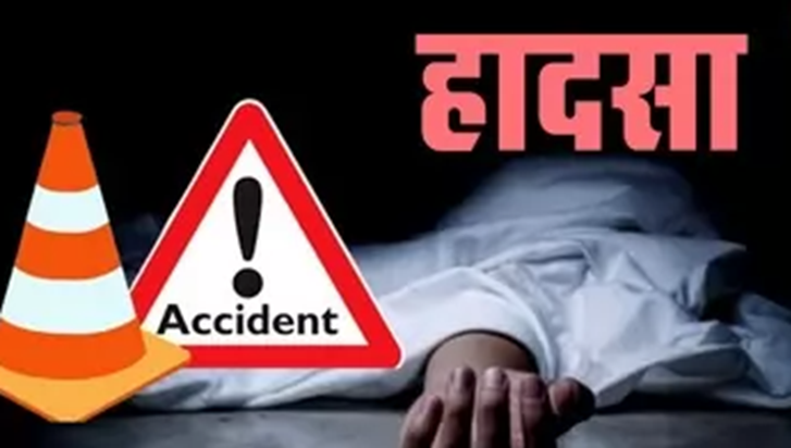 BREAKING NEWS: AUTO collides with JCB working in metro, many BREAKING NEWS: AUTO collides with JCB working in metro, many