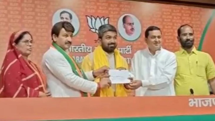 Manish Kashyap joins BJP, mother says - 'Handed over son to Manish Kashyap joins BJP, mother says - 'Handed over son to