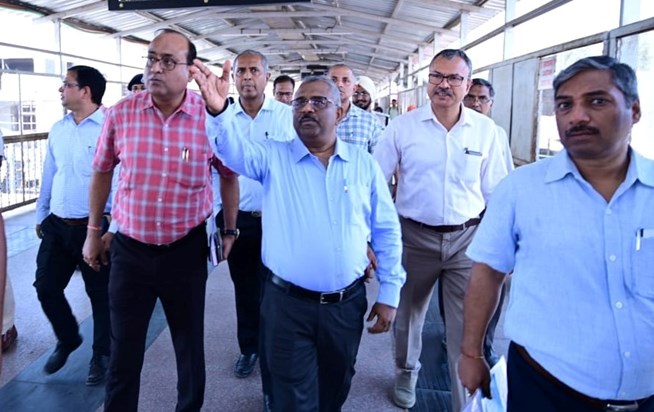 ECR's GM inspected several stations including Gaya ECR's GM inspected several stations including Gaya