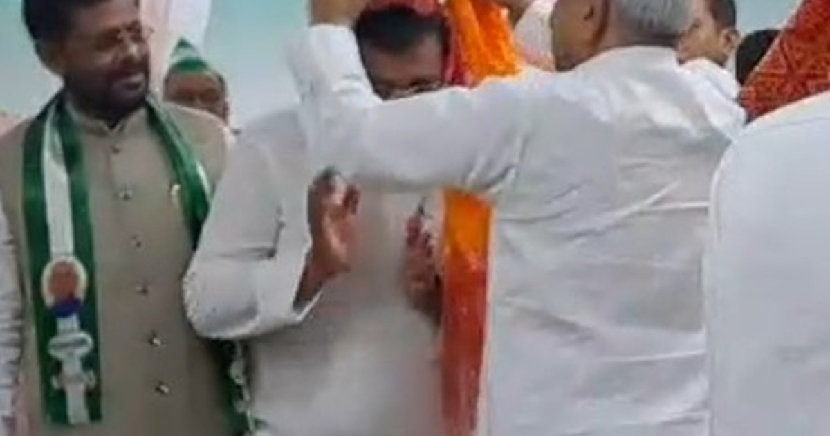 Cm nitish kumar phuche jdu karyaly 