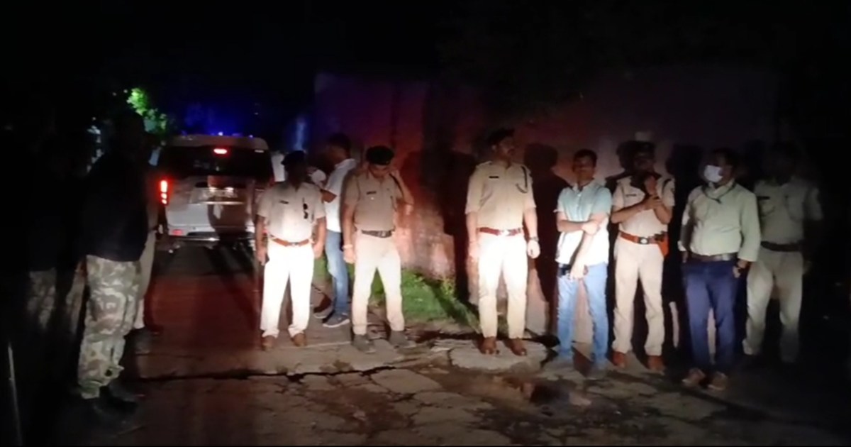 In West Champaran, a lunatic killed his own brother without 