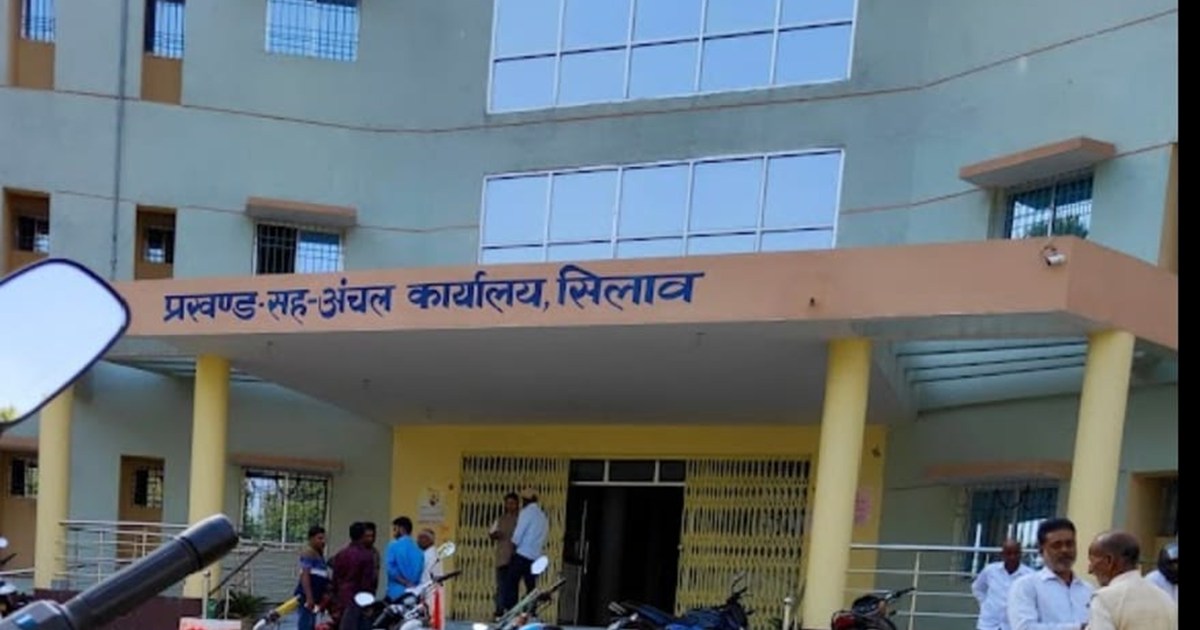 For the sake of land, grandson declared his living grandfath