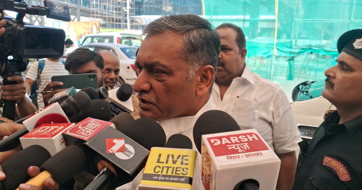 Congress neta akhilesh singh ka byan