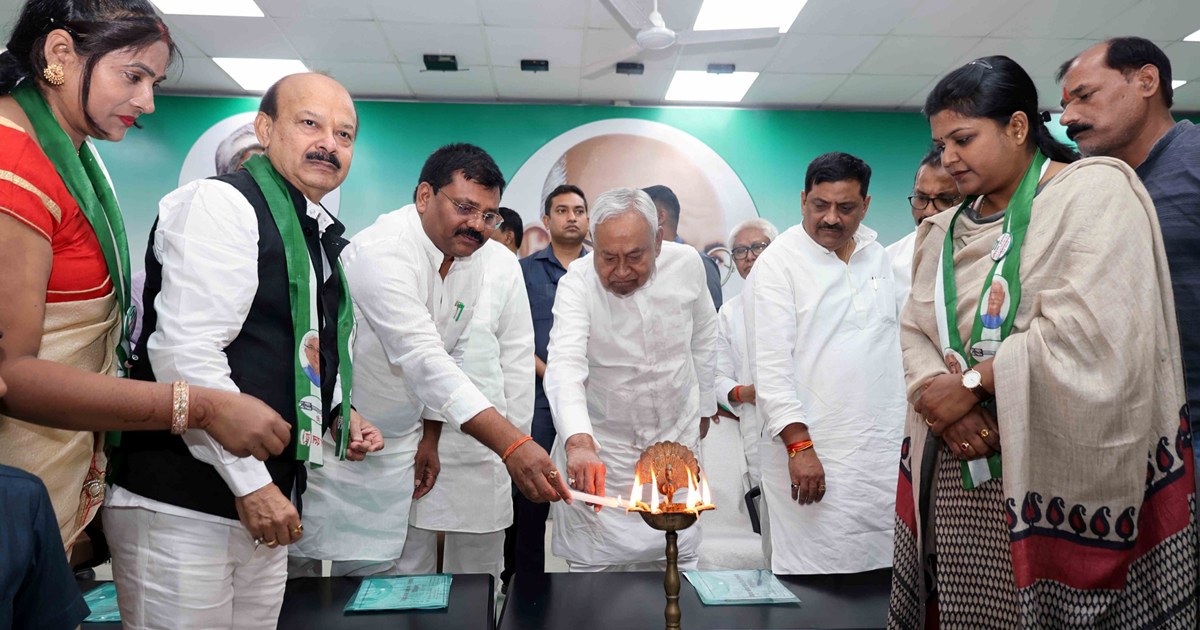 CM Nitish called upon the workers to unite in the elections