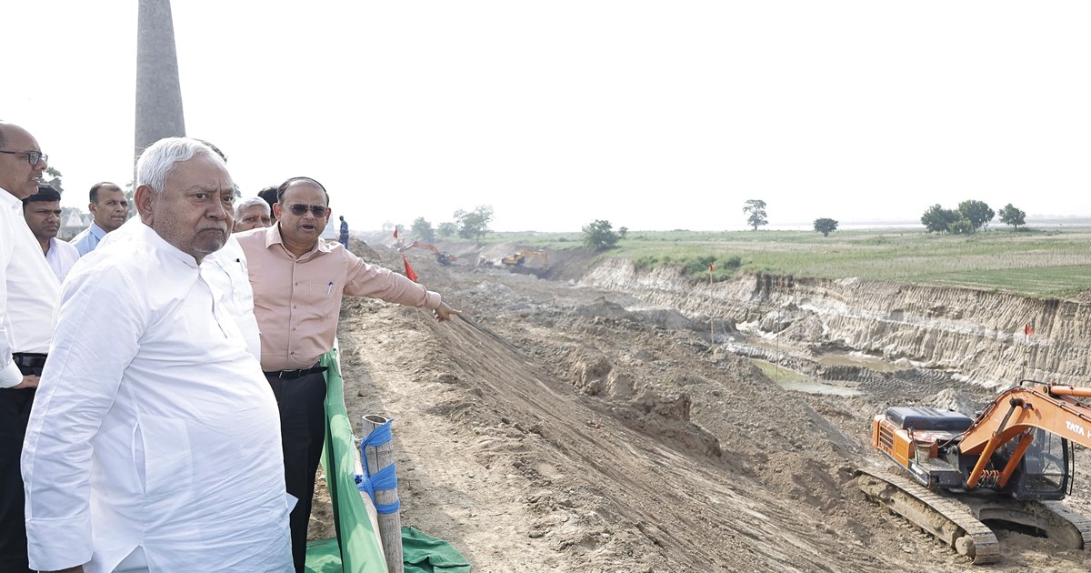 PM Nitish inspected several schemes in Bakhtiyarpur