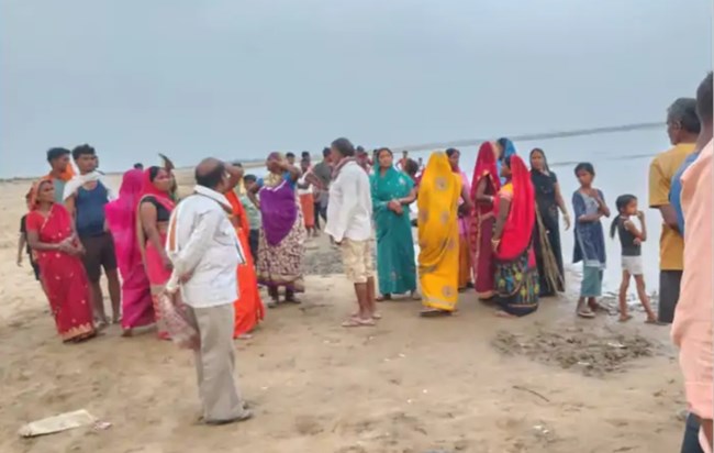 5 children who came to attend a griha pravesh in Rohtas drow