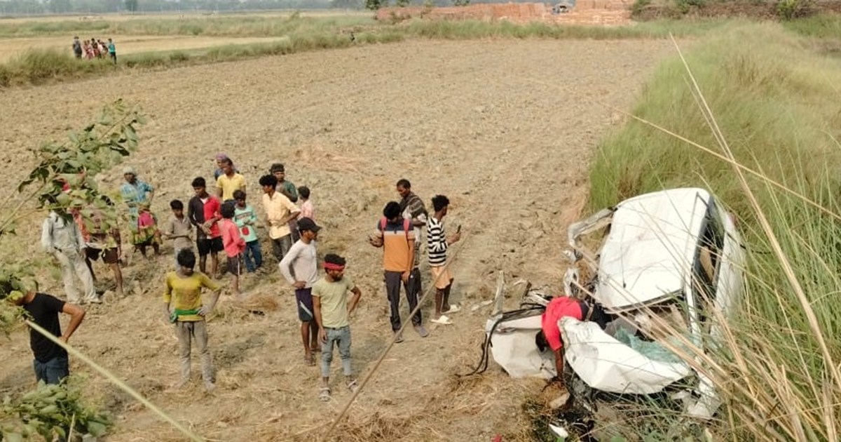 Three baraatis returning from a wedding died in Saran.