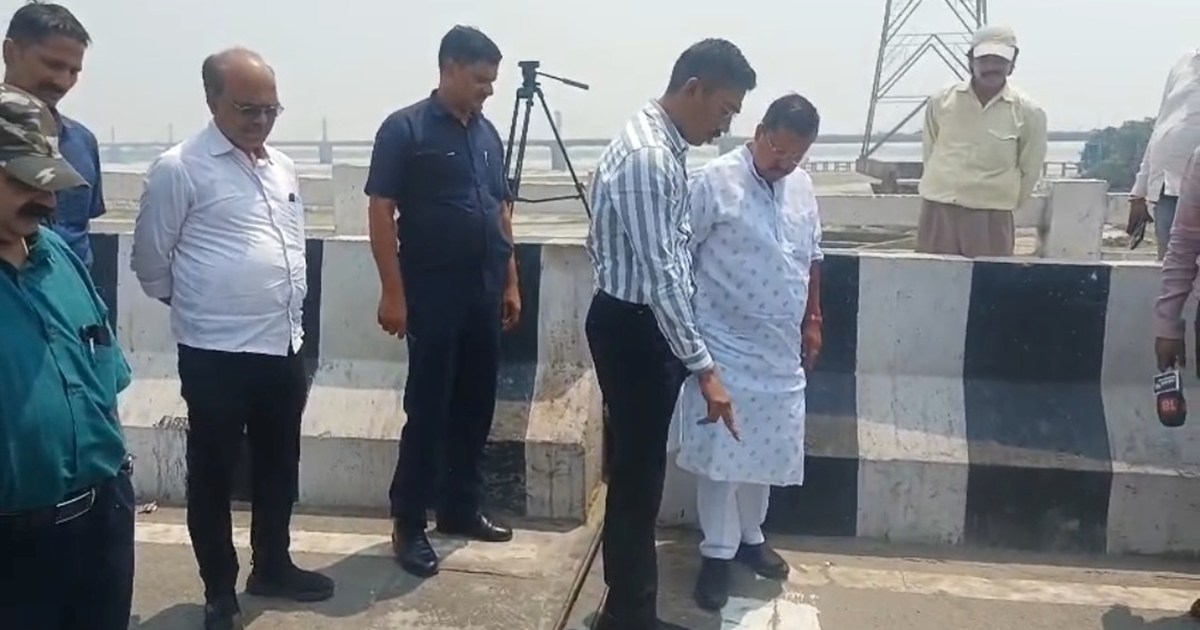 Mntri ne ganga path ka kiya nirikshn 