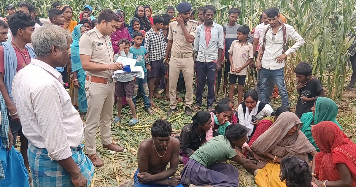 One child died and 6 were seriously injured as a tractor tro