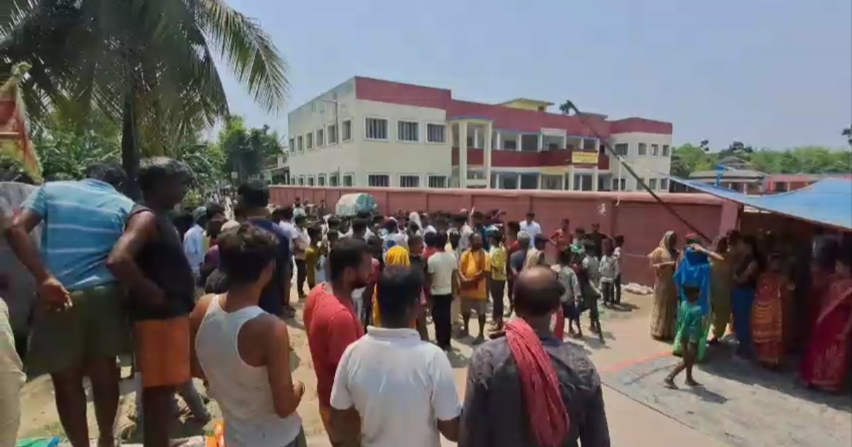 Fire broke out in school while cooking food, uproar after th