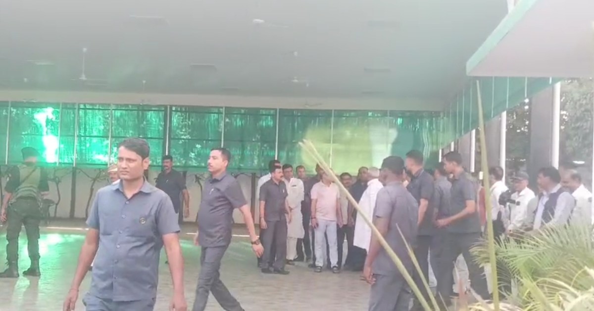 CM Nitish Kumar suddenly reached JDU office, slogans were ra