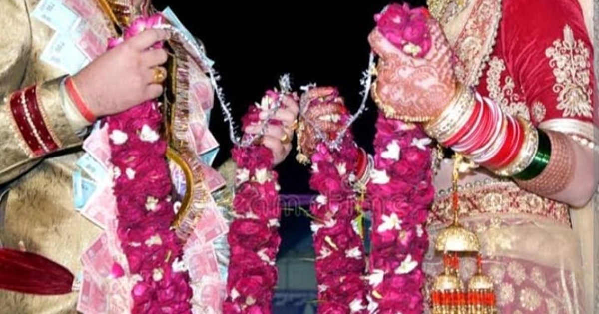 In Chhapra, the bride going to her in-laws' house with the g