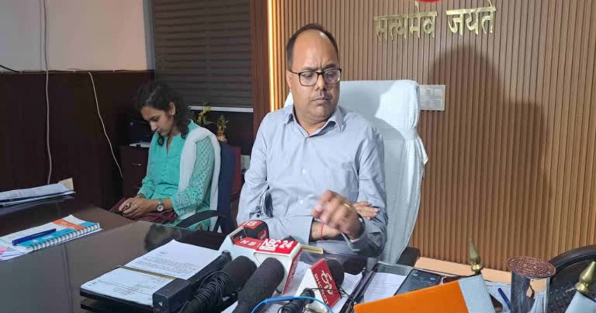  The flag will be hoisted in the capital on August 15