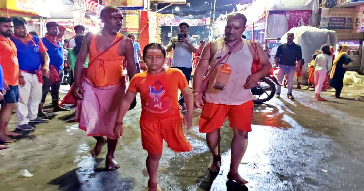 rajnandani-performed-jalabhishek-on-baba-garibnath-in-muzaff