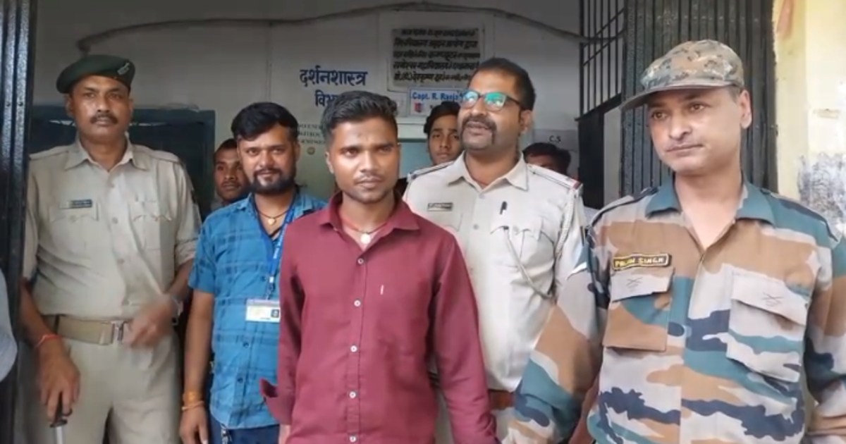  Got the idea after watching Munna Bhai MBBS movie 4 times