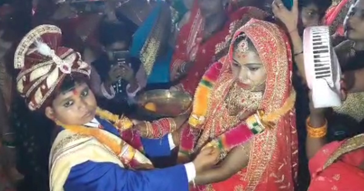  3.5 feet Rohit became 4 feet Neha