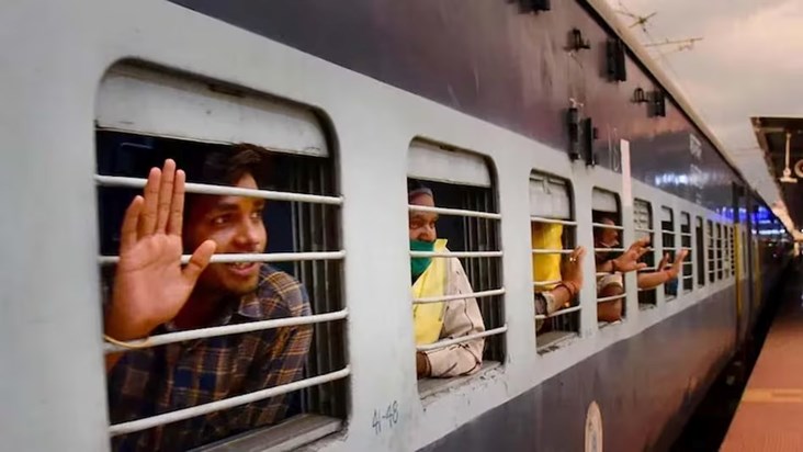 booking-in-trains-going-to-bihar-before-chhath