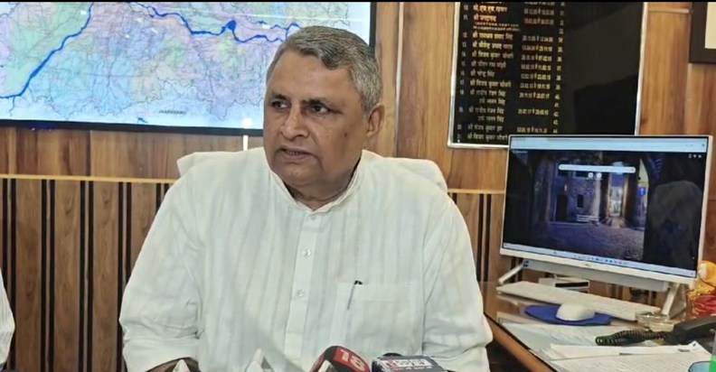 Bhaglpur me aya badh mntri vijy chaudhri ne btaya Bhaglpur me aya badh mntri vijy chaudhri ne btaya
