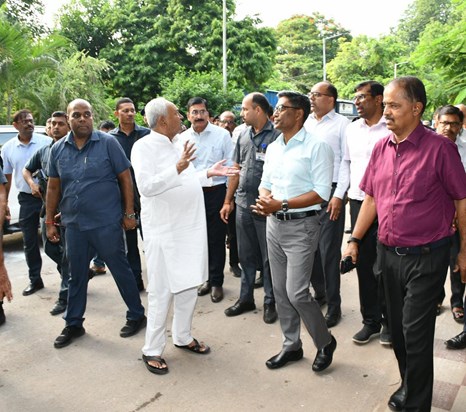 CM Nitish inspected Guru Govind Singh Hospital and gave seve