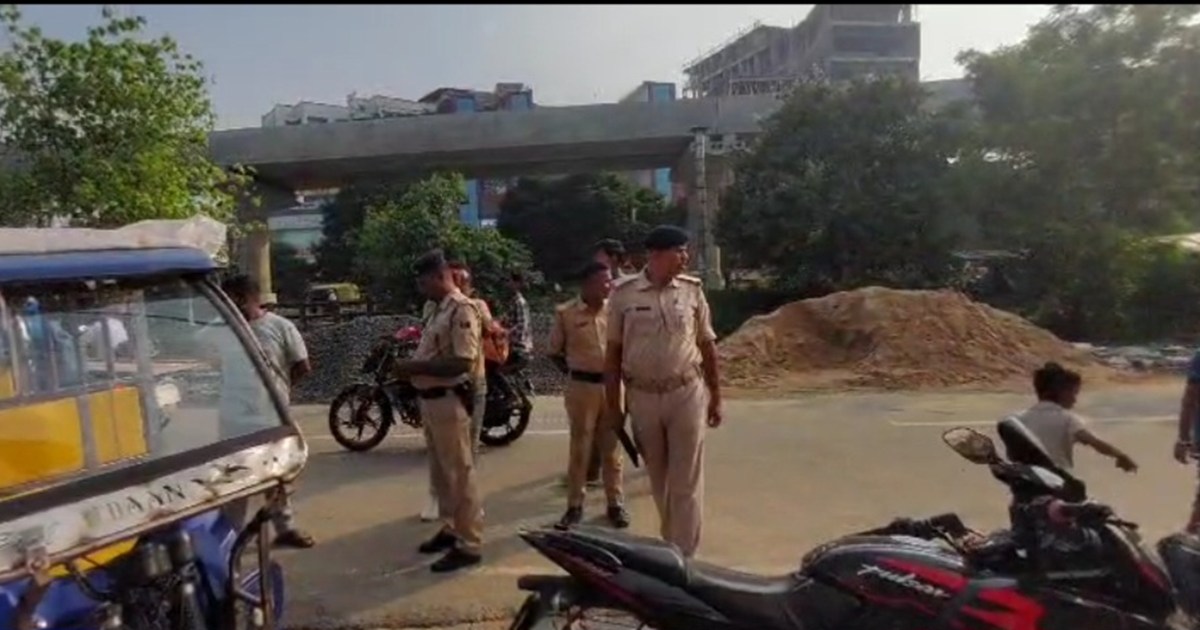 Sensation in Patna: Marriage in January, public murder in Au