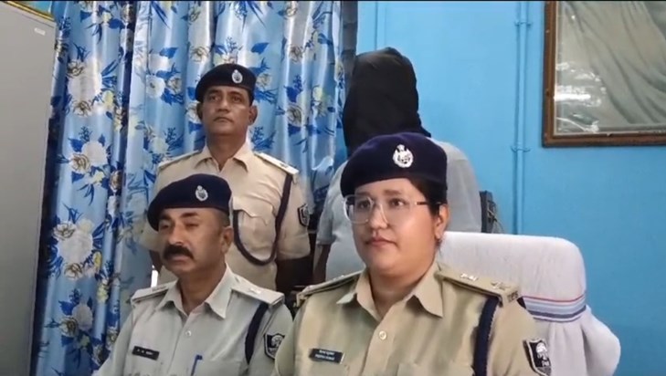 Gaya police arrested the wanted criminal Gaya police arrested the wanted criminal