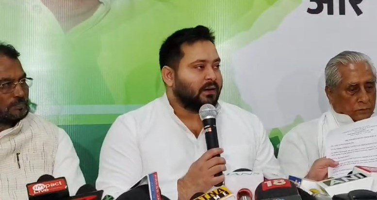 Neta prtipksh tejasvi yadv ka byan aarkshn ko lekr srkar jhu Neta prtipksh tejasvi yadv ka byan aarkshn ko lekr srkar jhu