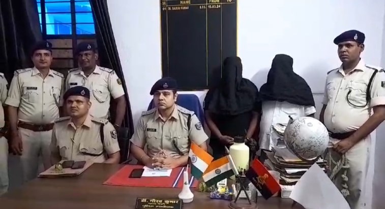 Two accused arrested in Patna for demanding extortion of 20 Two accused arrested in Patna for demanding extortion of 20
