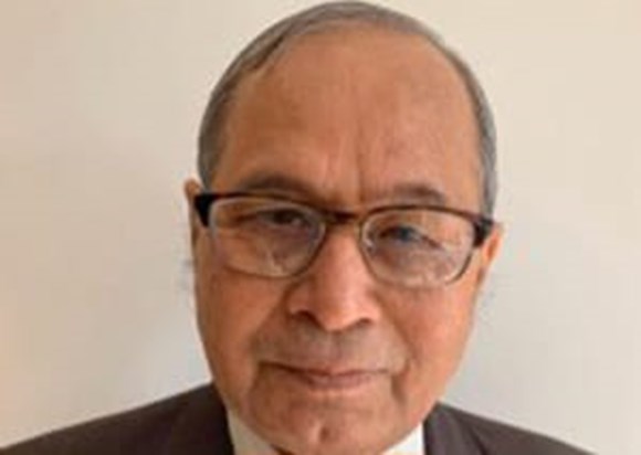 Doctor was duped of more than 4 crore rupees online by threa