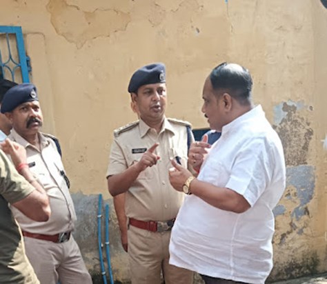 Murder of a drug store owner's son in Bhagalpur. Murder of a drug store owner's son in Bhagalpur.