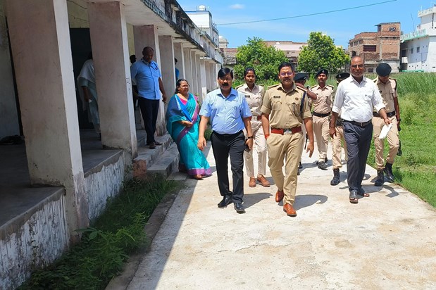 Munnabhai arrested from Motihari during constable recruitmen Munnabhai arrested from Motihari during constable recruitmen