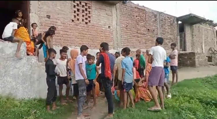 Father murdered in Bhagalpur, son saved his life by running Father murdered in Bhagalpur, son saved his life by running