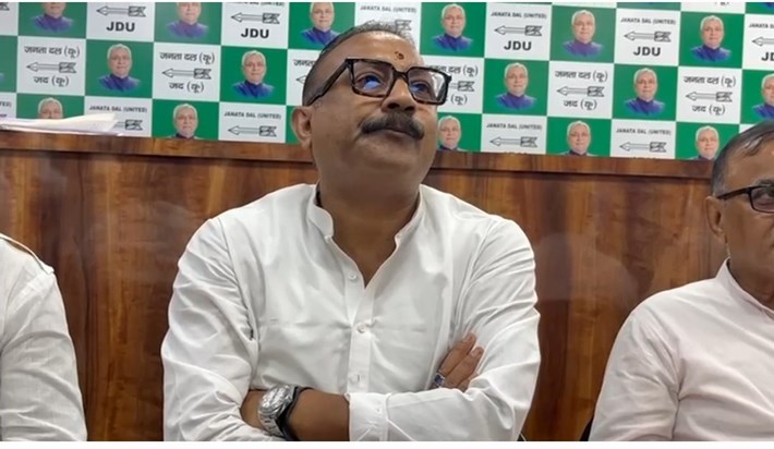 Bihar srkar ke mntri ashok chaudhri ka byan