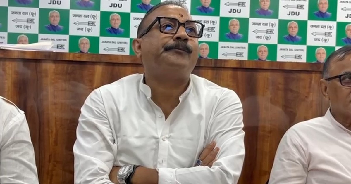 Bihar srkar ke mntri ashok chaudhri ka byan