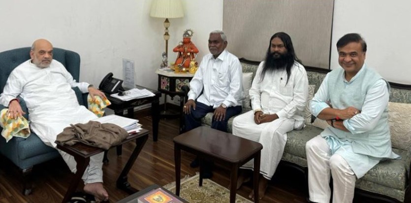 Shock to JMM, after meeting Amit Shah, EX CM Champai Soren d Shock to JMM, after meeting Amit Shah, EX CM Champai Soren d