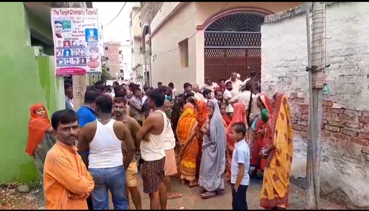 Sansani: Dead body of a young man found in a closed sack in Sansani: Dead body of a young man found in a closed sack in