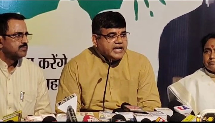 Shakti yadv ki pressvarta Shakti yadv ki pressvarta