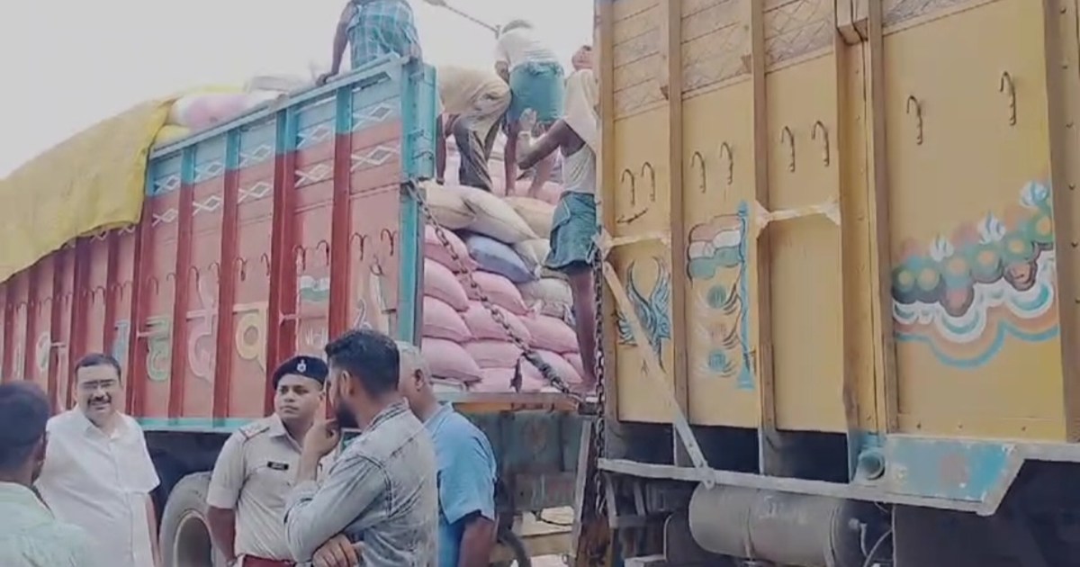 Black marketing of ration grains, truck loaded with 610 bags