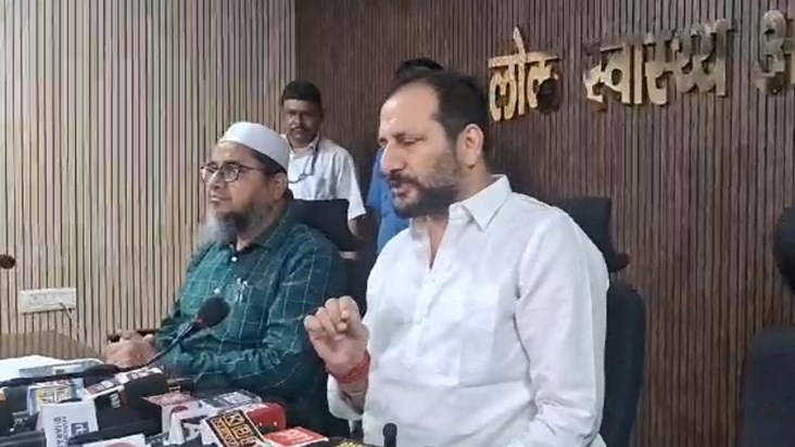 Phd mntri Niraj bablu ka pressvrata