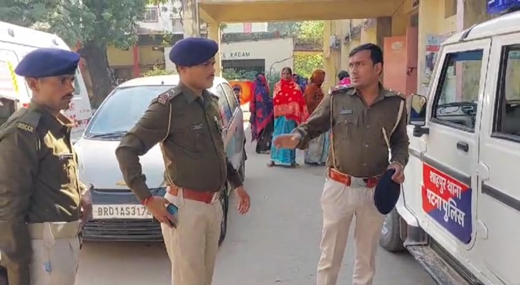 The son tried to shoot the accused of his father's murder in The son tried to shoot the accused of his father's murder in