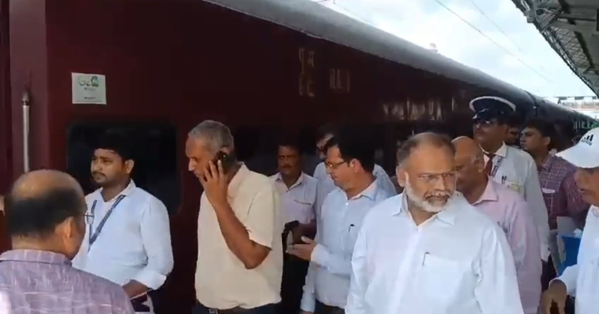 General Manager of East Central Railway inspected many stati