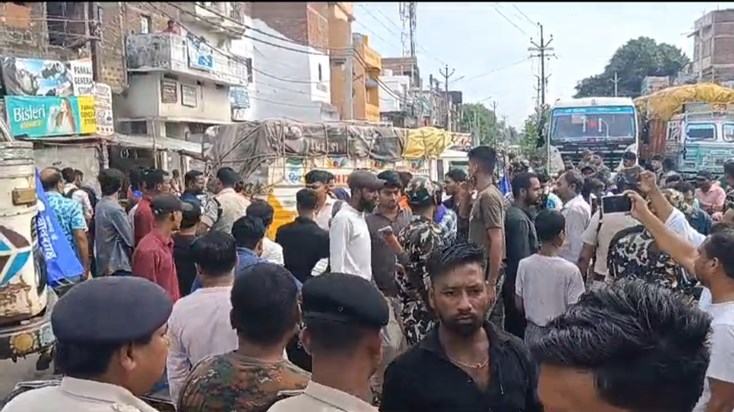 Clashes broke out between police and protesters in Jehanabad Clashes broke out between police and protesters in Jehanabad